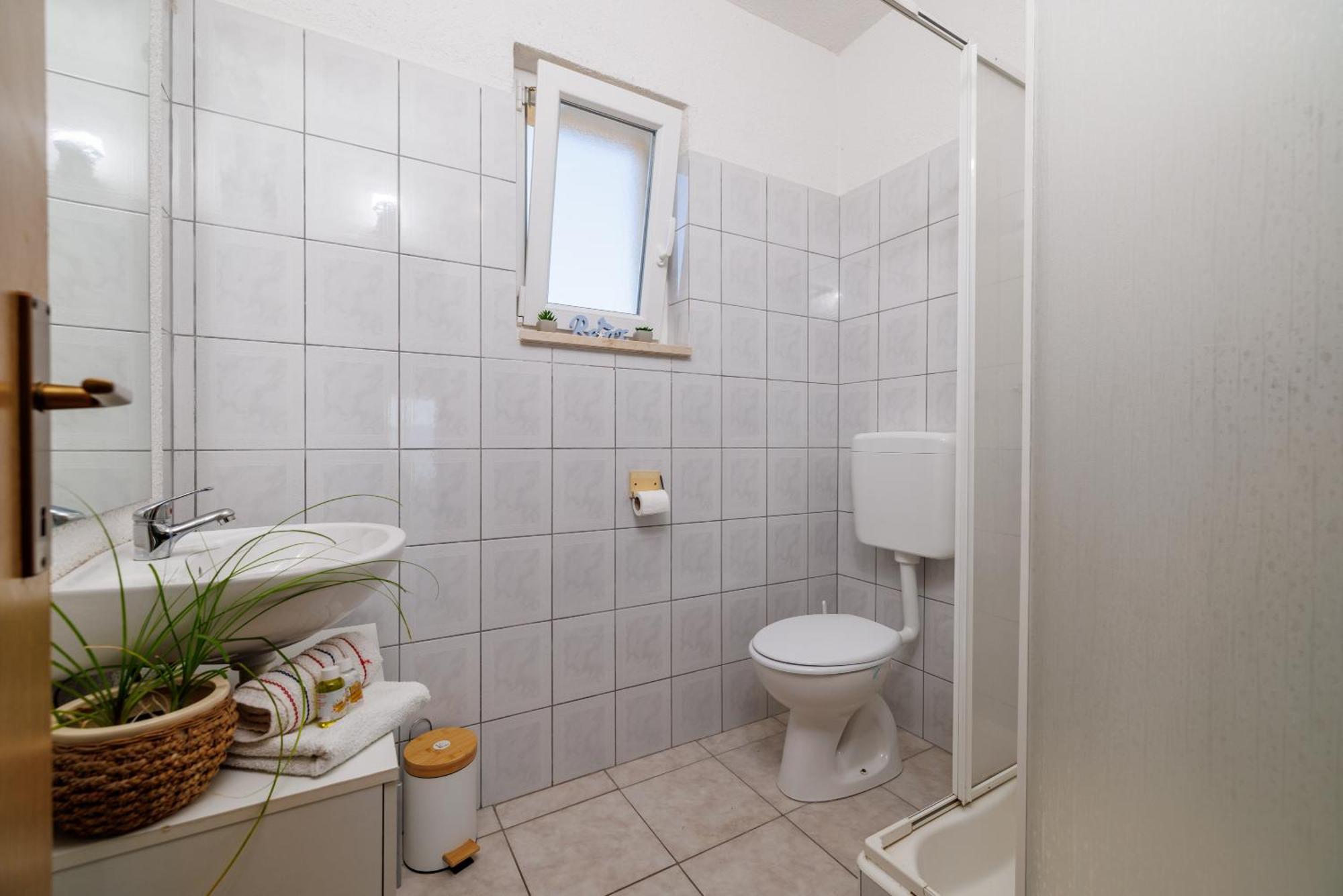 Apartmani Tijana Novi Vinodolski Exterior foto